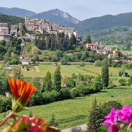 Borgo San Valentino Aparthotel Arrone Bagian luar foto