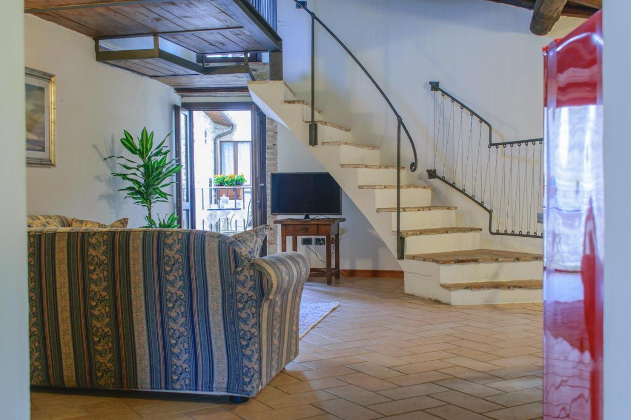 Borgo San Valentino Aparthotel Arrone Bagian luar foto