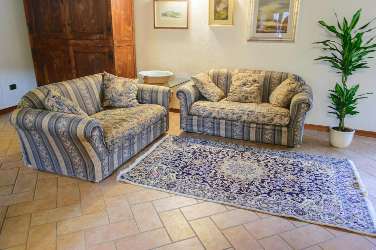 Borgo San Valentino Aparthotel Arrone Bagian luar foto