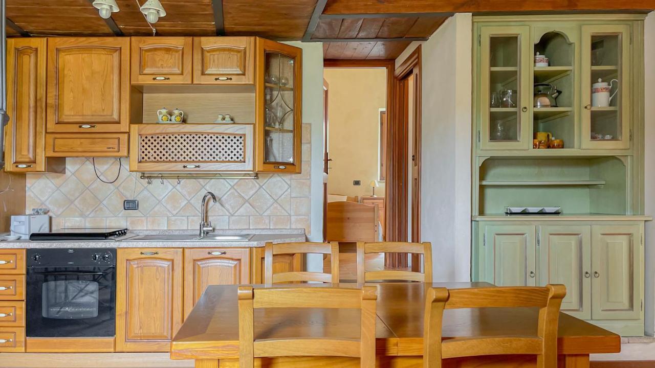 Borgo San Valentino Aparthotel Arrone Bagian luar foto