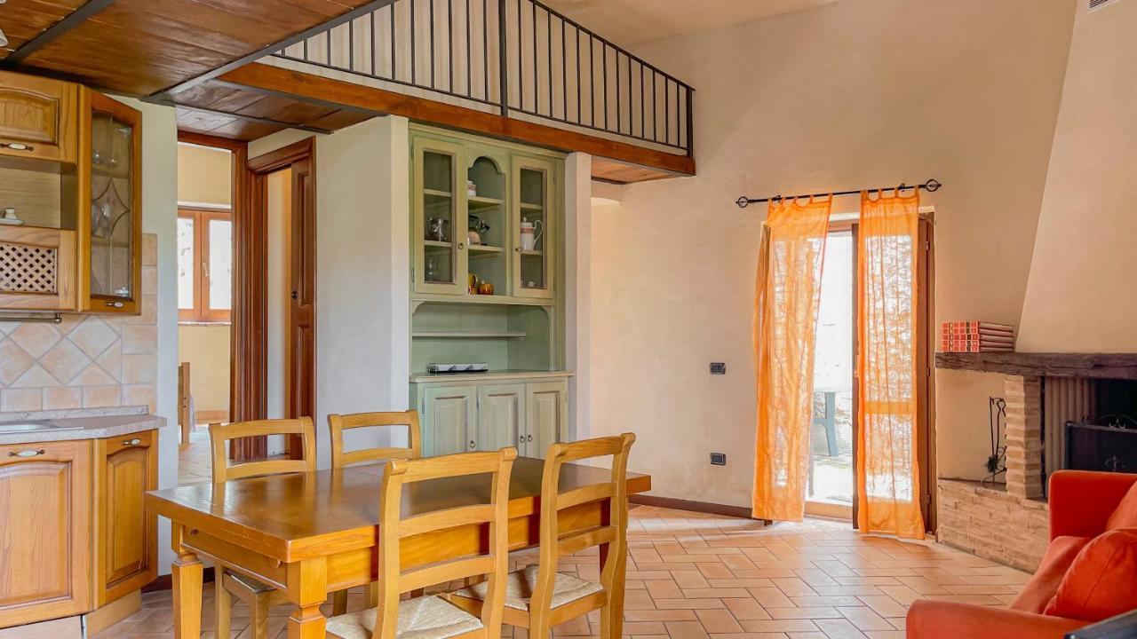 Borgo San Valentino Aparthotel Arrone Bagian luar foto