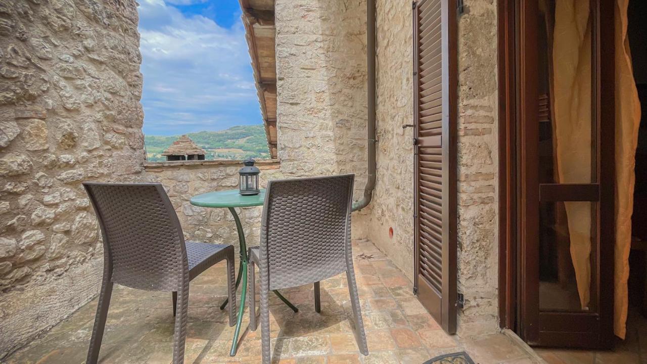 Borgo San Valentino Aparthotel Arrone Bagian luar foto