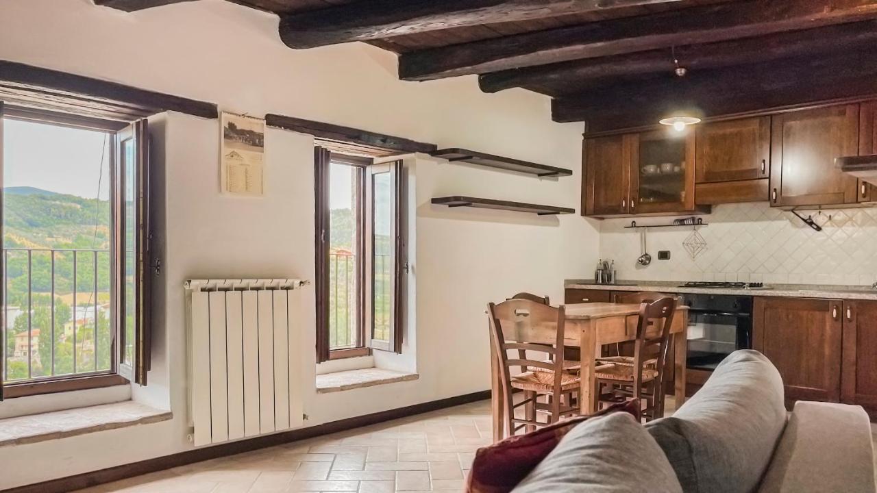 Borgo San Valentino Aparthotel Arrone Bagian luar foto