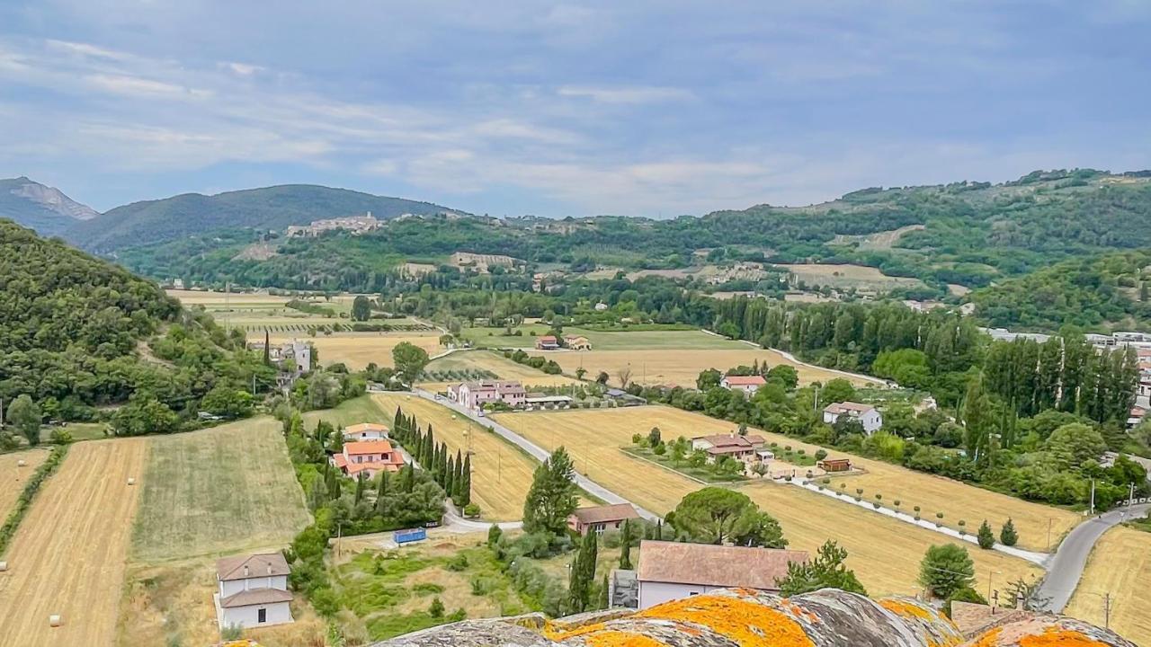 Borgo San Valentino Aparthotel Arrone Bagian luar foto