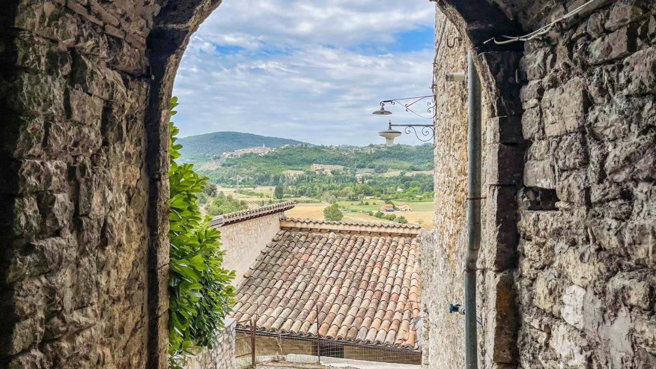 Borgo San Valentino Aparthotel Arrone Bagian luar foto