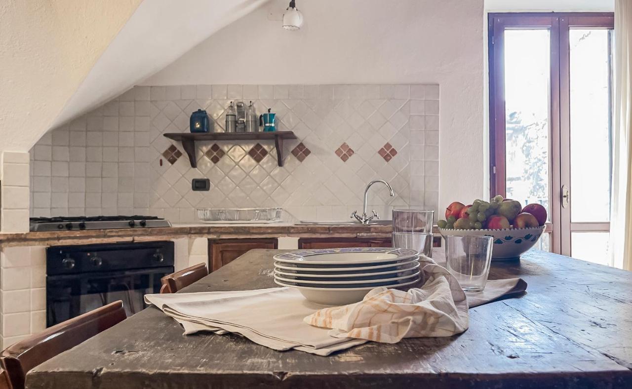 Borgo San Valentino Aparthotel Arrone Bagian luar foto