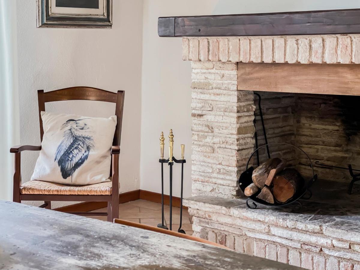 Borgo San Valentino Aparthotel Arrone Bagian luar foto